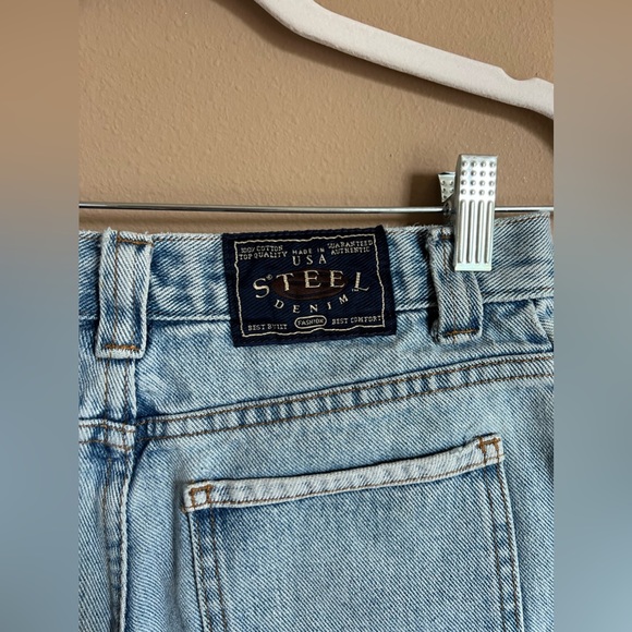 Shorts - Picture 4 of 6